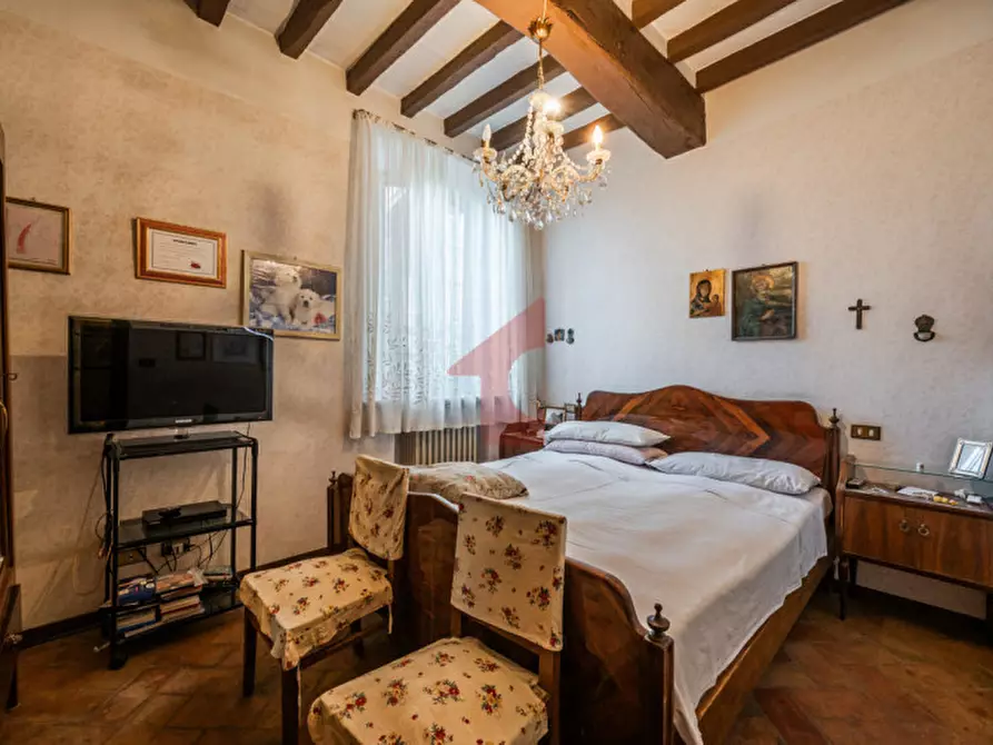 Immagine 28 di Rustico / casale in vendita  in Via al taro a Fontevivo