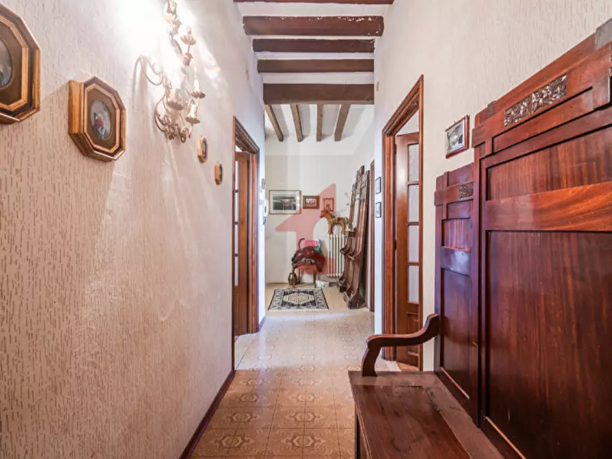 Immagine 47 di Rustico / casale in vendita  in Via al taro a Fontevivo