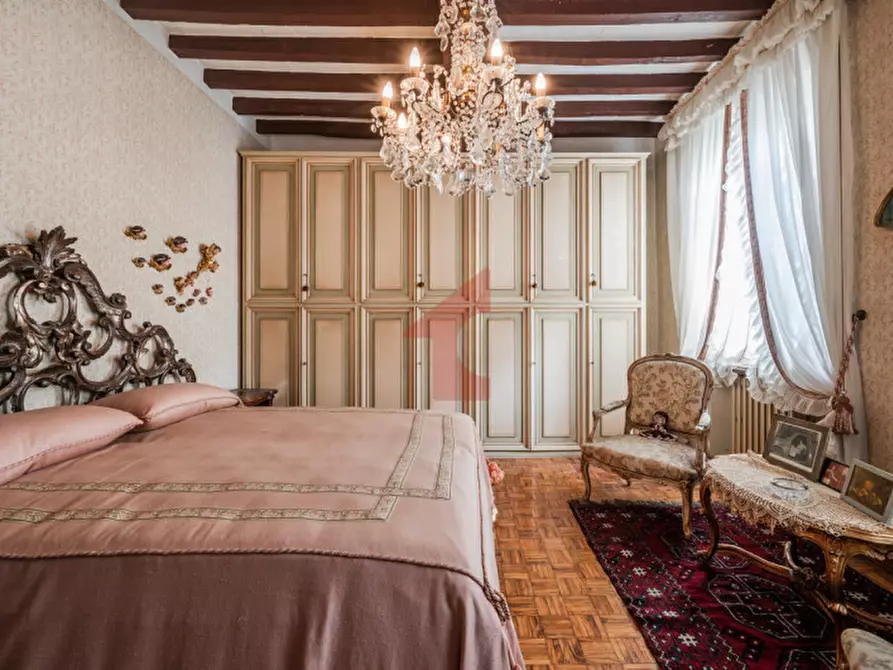 Immagine 54 di Rustico / casale in vendita  in Via al taro a Fontevivo