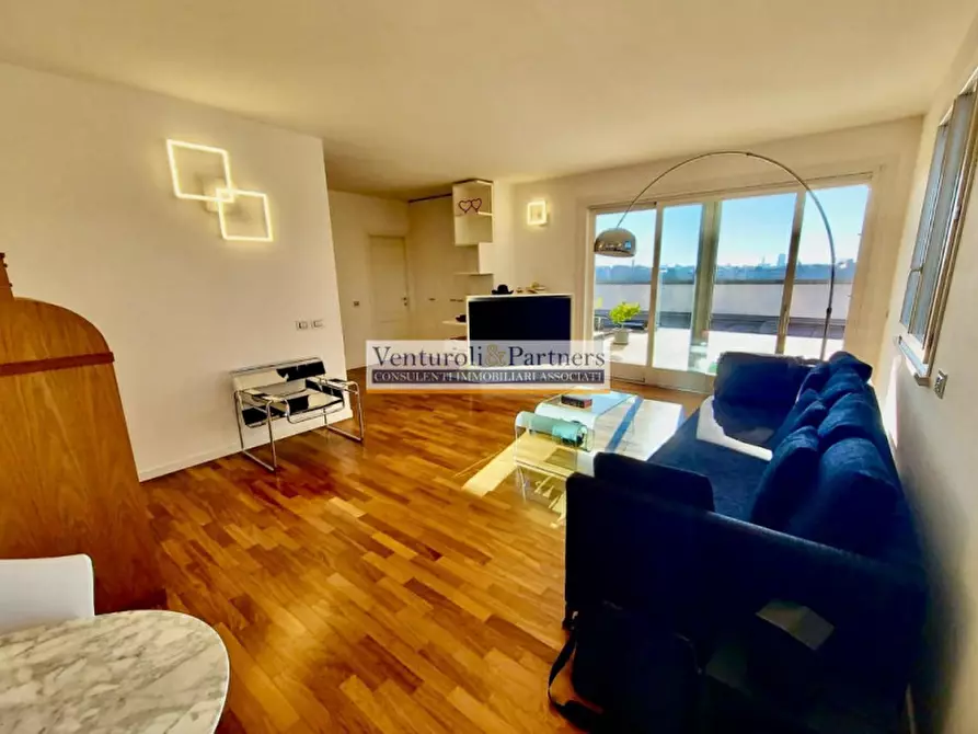 Immagine 3 di Attico in vendita  in piazza buffoli a Brescia