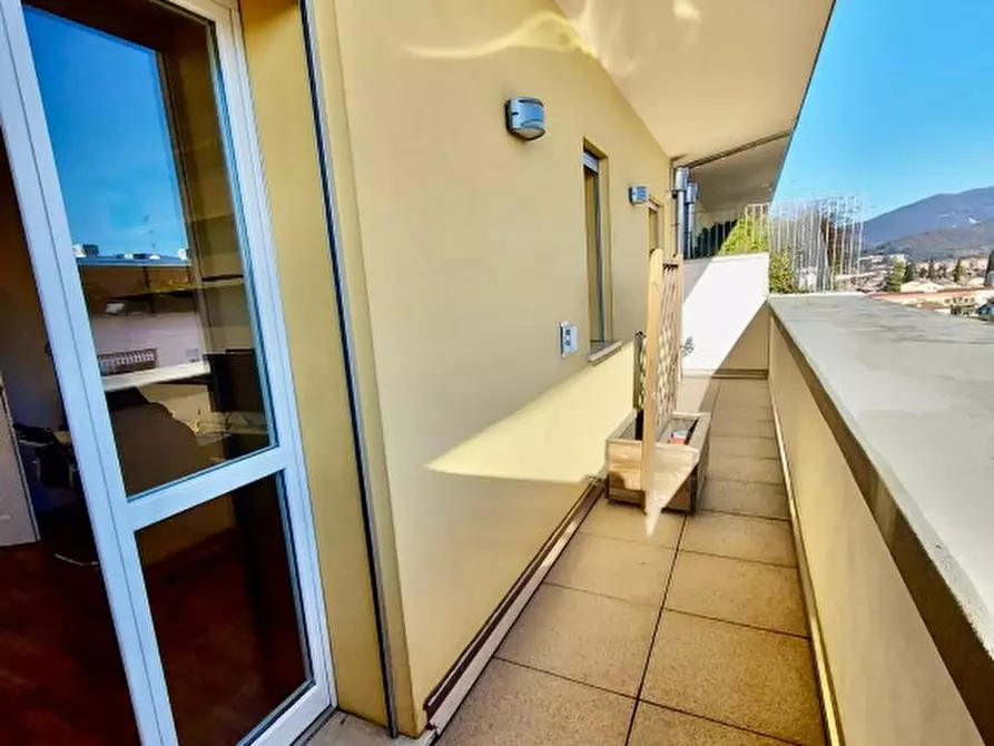 Immagine 20 di Attico in vendita  in piazza buffoli a Brescia