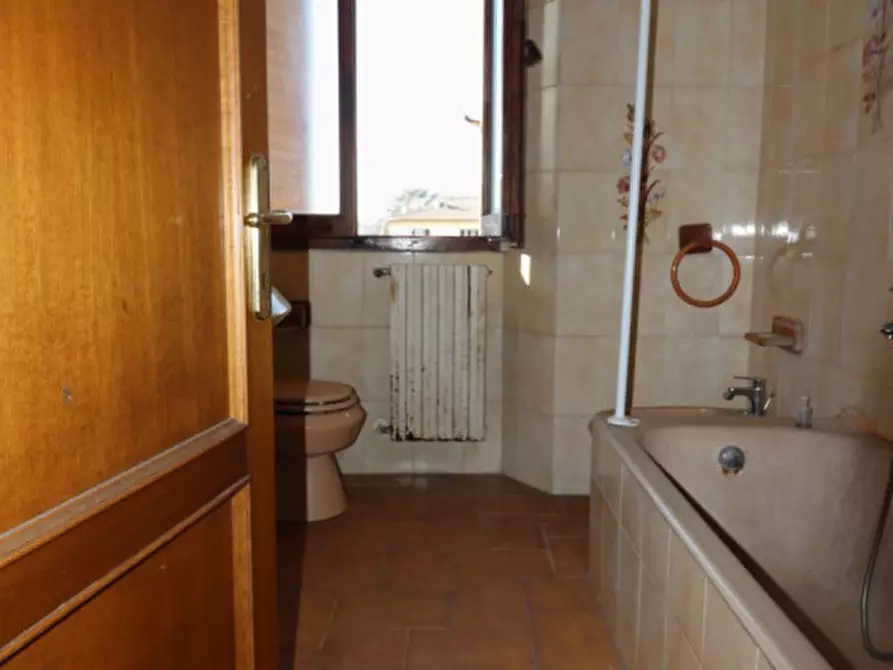 Immagine 15 di Villetta a schiera in vendita  in Levane a Montevarchi