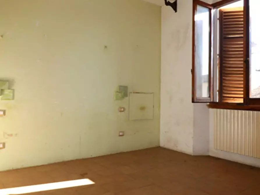 Immagine 21 di Villetta a schiera in vendita  in Levane a Montevarchi