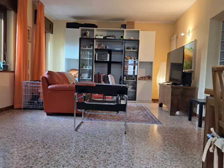 Immagine 3 di Casa bifamiliare in vendita  in via Monte Cengio 8 a Lonigo