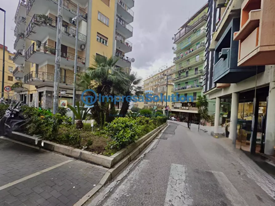 Immagine 4 di Negozio in affitto  in Via San Giacomo dei Capri a Napoli