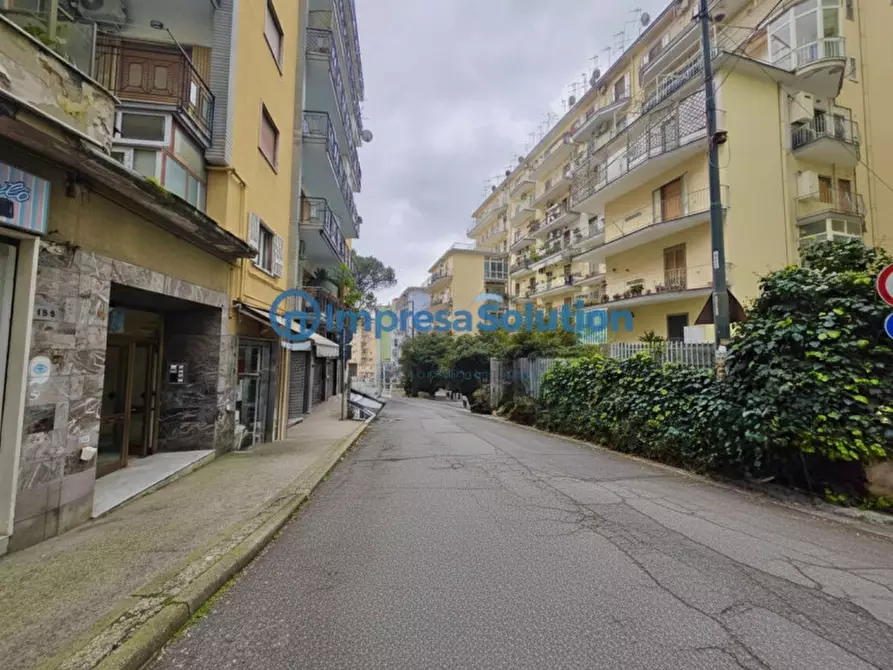 Immagine 7 di Negozio in affitto  in Via San Giacomo dei Capri a Napoli