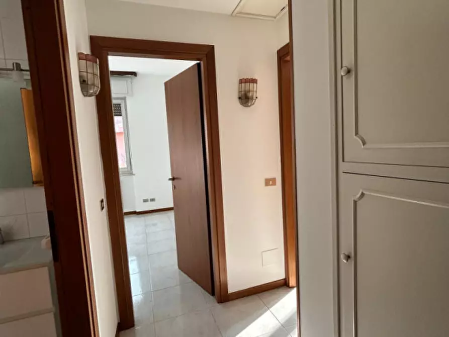 Immagine 13 di Appartamento in vendita  in Lungadige Catena a Verona