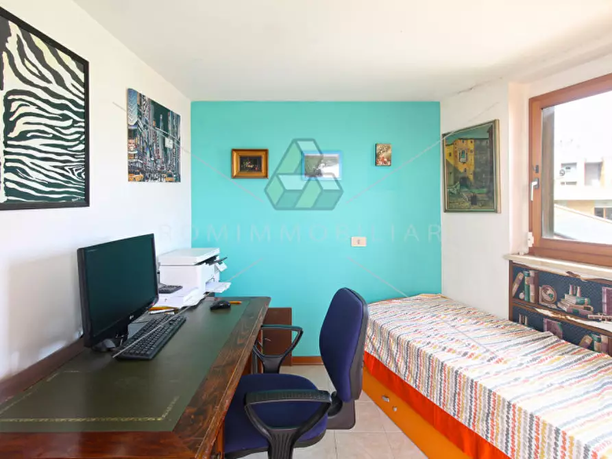 Immagine 18 di Villa in vendita  in Via Vincenzo Irolli a Roma