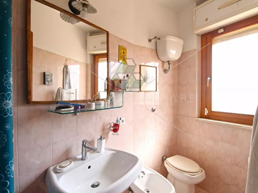 Immagine 21 di Villa in vendita  in Via Vincenzo Irolli a Roma