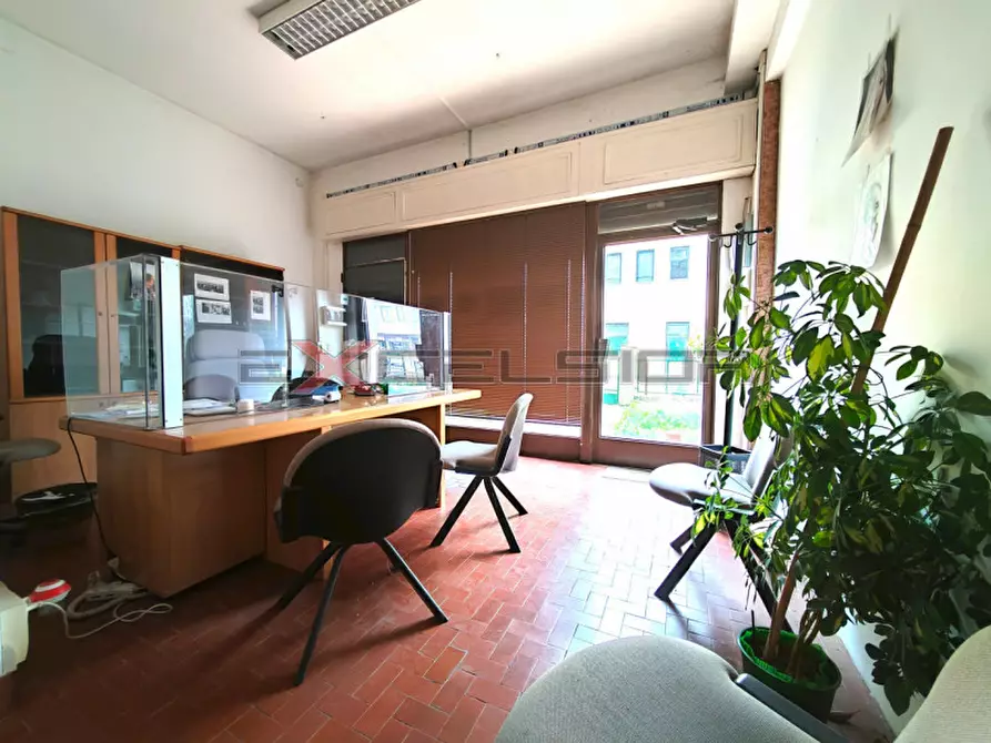 Immagine 1 di Ufficio in vendita  in Via Roma a Cona