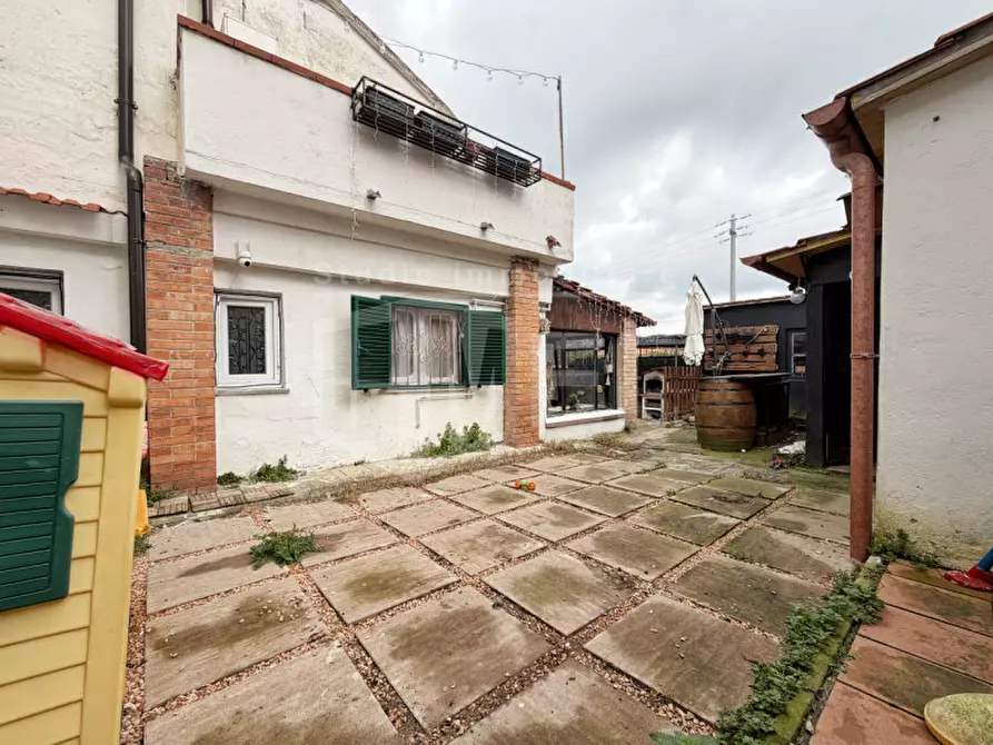 Immagine 27 di Casa indipendente in vendita  in Via di Quercianella 35 a Livorno