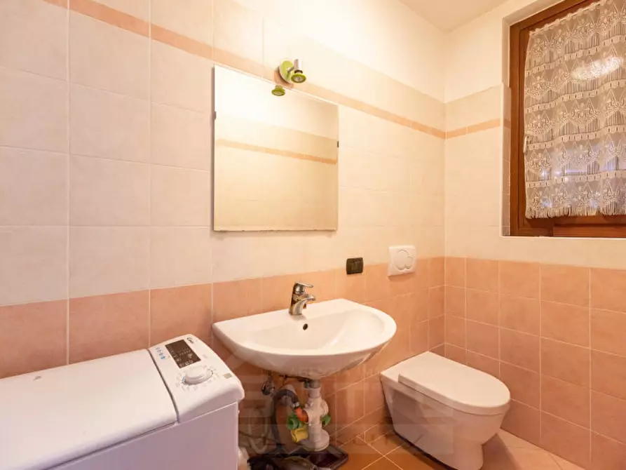 Immagine 11 di Villetta a schiera in vendita  in via Curioni 8/A a Cannobio