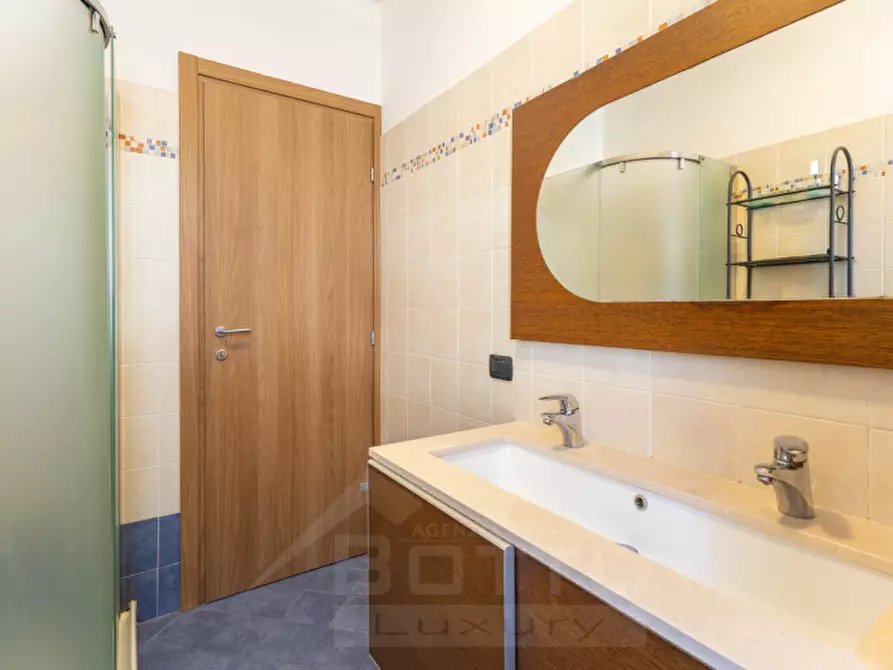 Immagine 20 di Villetta a schiera in vendita  in via Curioni 8/A a Cannobio