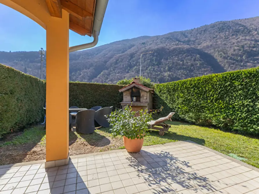 Immagine 28 di Villetta a schiera in vendita  in via Curioni 8/A a Cannobio