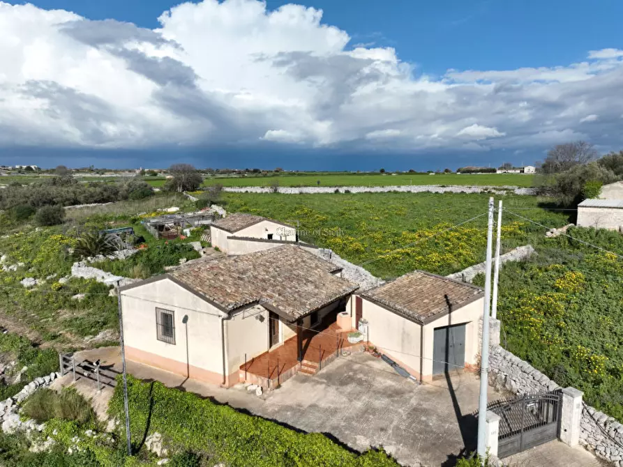 Immagine 1 di Casa indipendente in vendita  a Modica