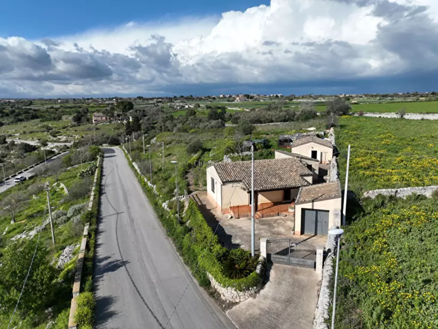 Immagine 3 di Casa indipendente in vendita  a Modica