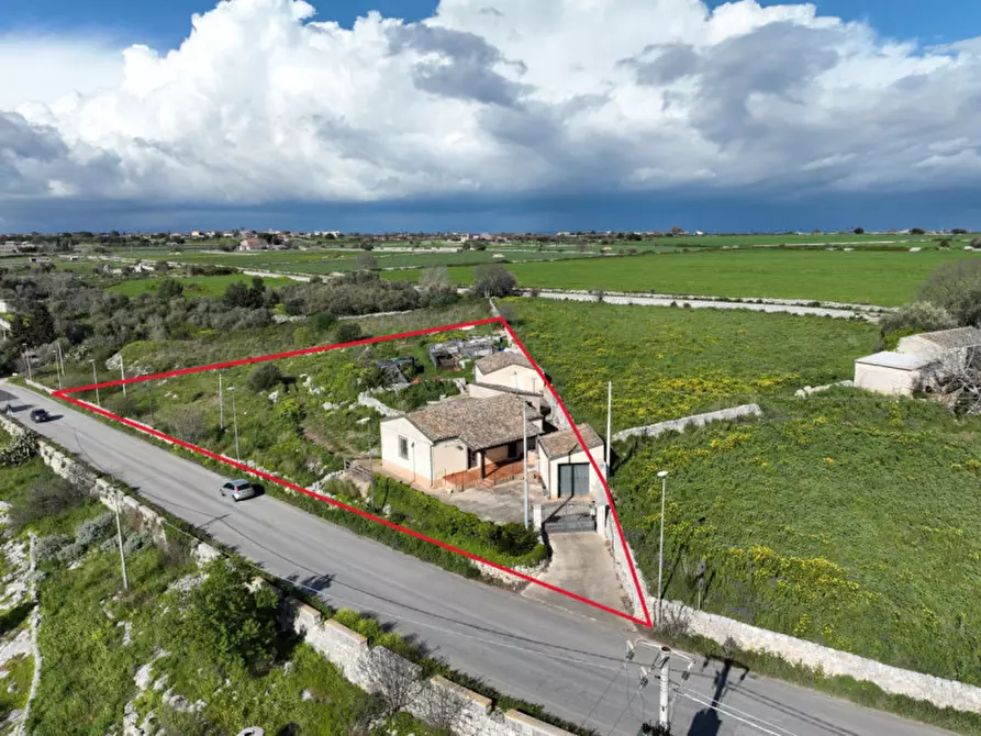 Immagine 4 di Casa indipendente in vendita  a Modica