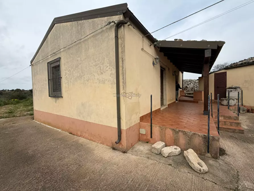 Immagine 4 di Casa indipendente in vendita  a Modica