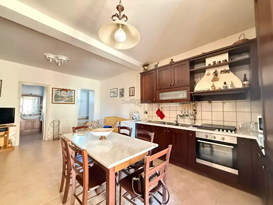 Immagine 7 di Casa indipendente in vendita  a Modica