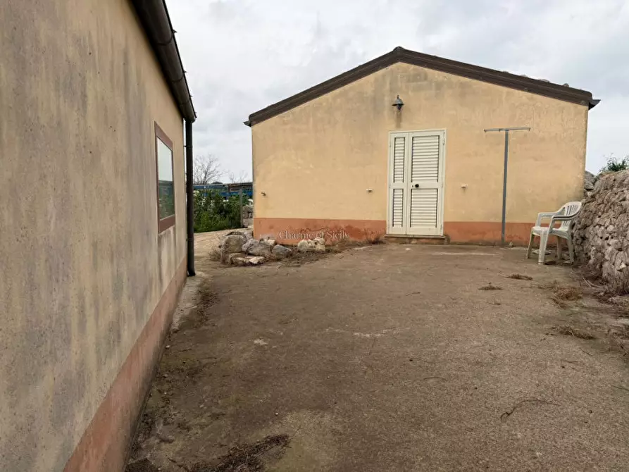 Immagine 8 di Casa indipendente in vendita  a Modica