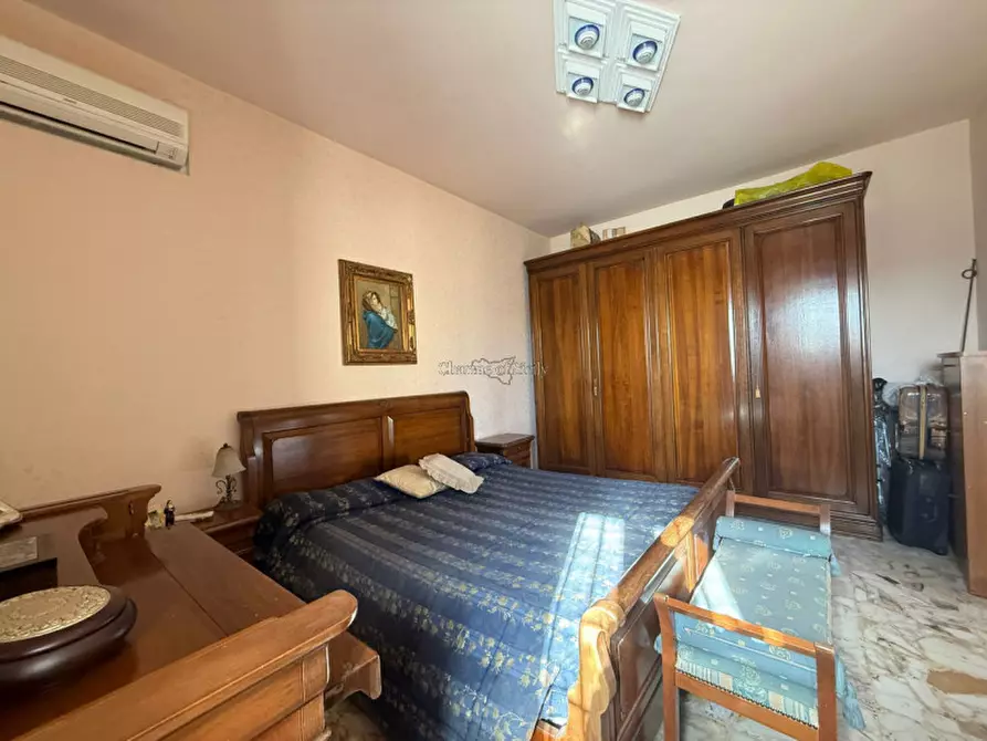 Immagine 15 di Casa indipendente in vendita  a Modica