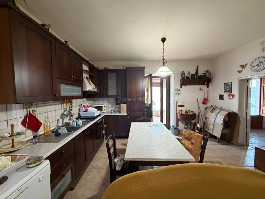 Immagine 16 di Casa indipendente in vendita  a Modica