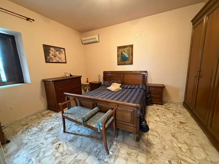 Immagine 20 di Casa indipendente in vendita  a Modica