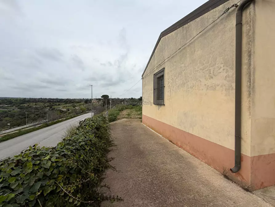 Immagine 25 di Casa indipendente in vendita  a Modica