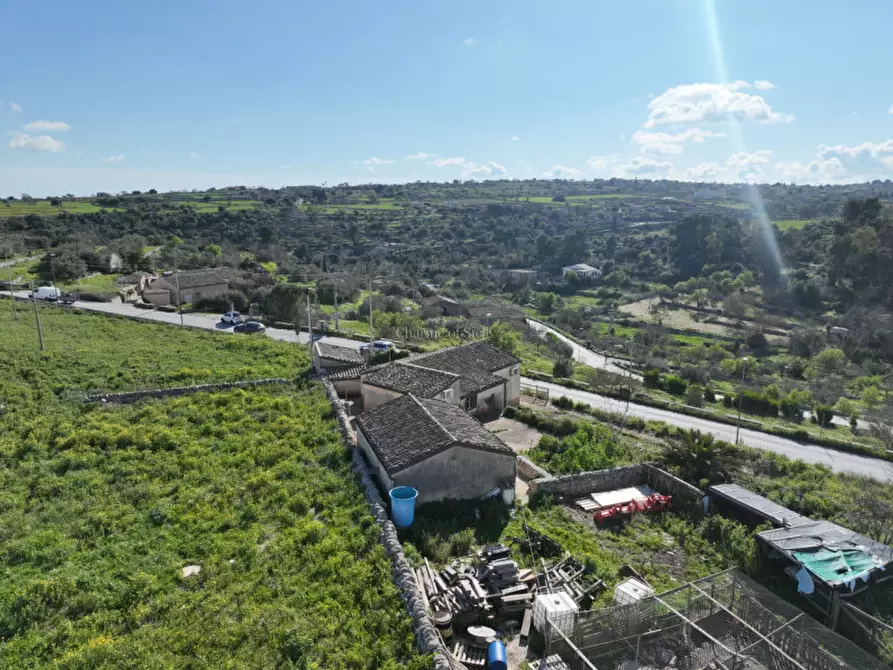Immagine 30 di Casa indipendente in vendita  a Modica