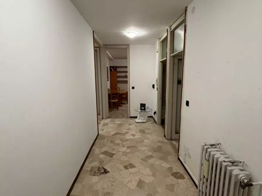 Immagine 3 di Appartamento in vendita  in Via Romana Rompato 58 a Schio