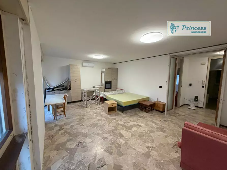 Immagine 6 di Appartamento in vendita  in Via Romana Rompato 58 a Schio