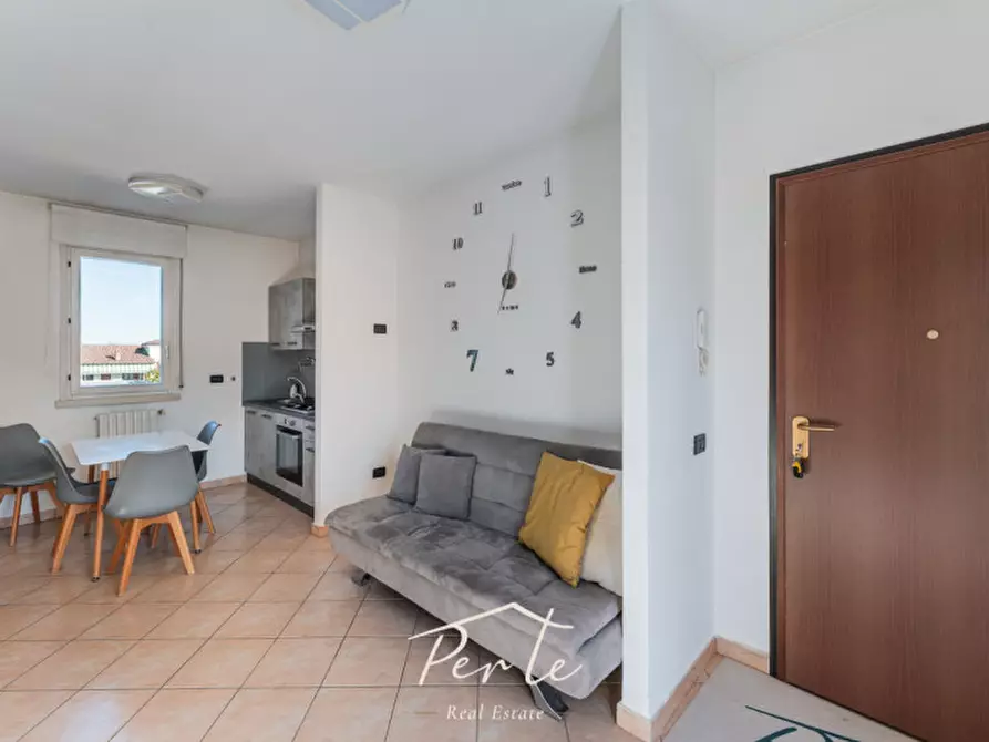 Immagine 2 di Appartamento in vendita  in Via Cesare Roda 11 a Curtatone
