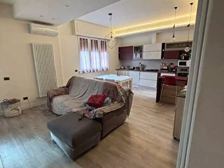 Immagine 1 di Appartamento in vendita  a Montevarchi