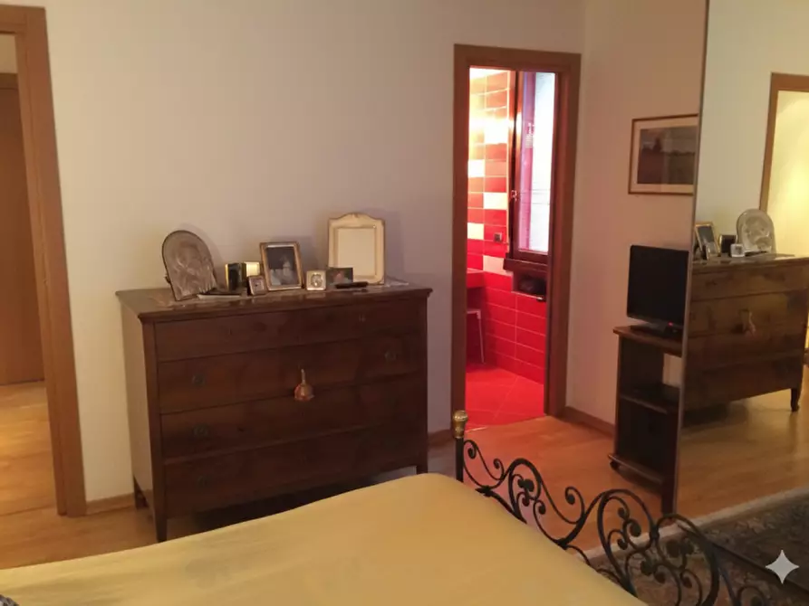 Immagine 10 di Appartamento in vendita  in via fratelli albanese a Vicenza