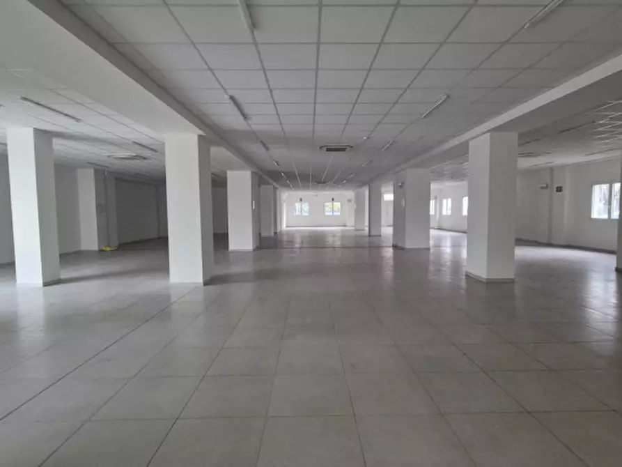 Immagine 1 di Negozio in affitto  in Via Camillo Benso di Cavour 20 a Cavezzo