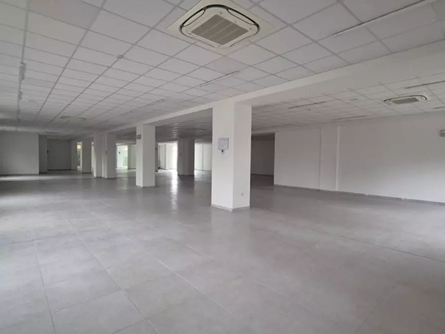 Immagine 6 di Negozio in affitto  in Via Camillo Benso di Cavour 20 a Cavezzo