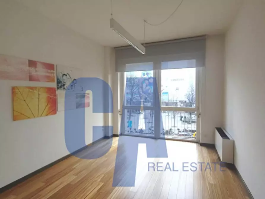 Immagine 4 di Ufficio in affitto  in VIA TURATI FILIPPO a Milano