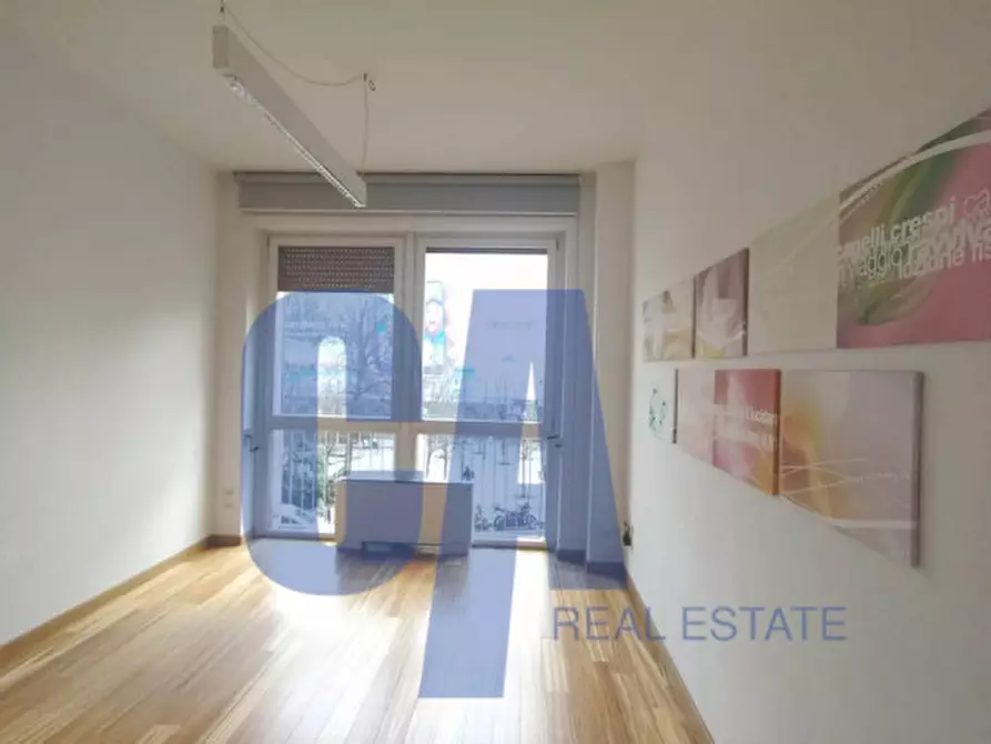 Immagine 5 di Ufficio in affitto  in VIA TURATI FILIPPO a Milano