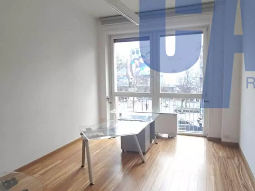 Immagine 11 di Ufficio in affitto  in VIA TURATI FILIPPO a Milano