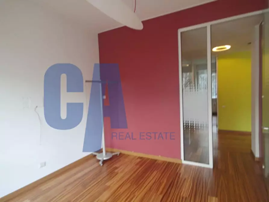 Immagine 17 di Ufficio in affitto  in VIA TURATI FILIPPO a Milano