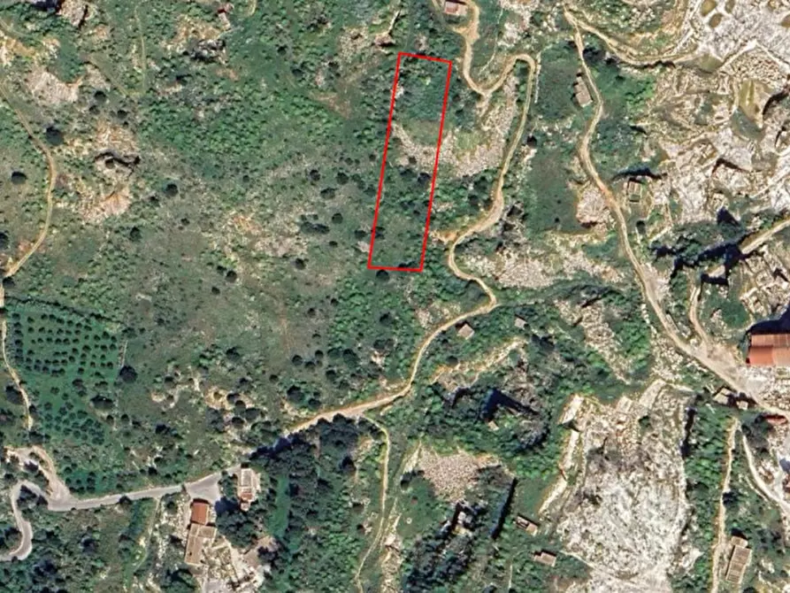 Immagine 1 di Terreno in vendita  in Contrada Scurati, 91015 Custonaci TP, Italia a Custonaci