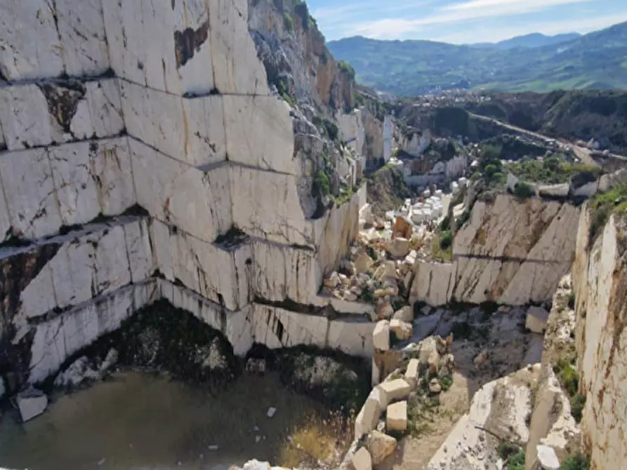 Immagine 1 di Terreno in vendita  in Contrada Chiova-Bellazita, 91015 Custonaci TP, Italia a Custonaci