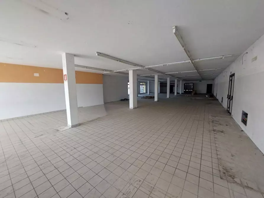 Immagine 6 di Negozio in vendita  in Via Bonfiglio Perini, 25023 Gottolengo BS, Italia a Gottolengo