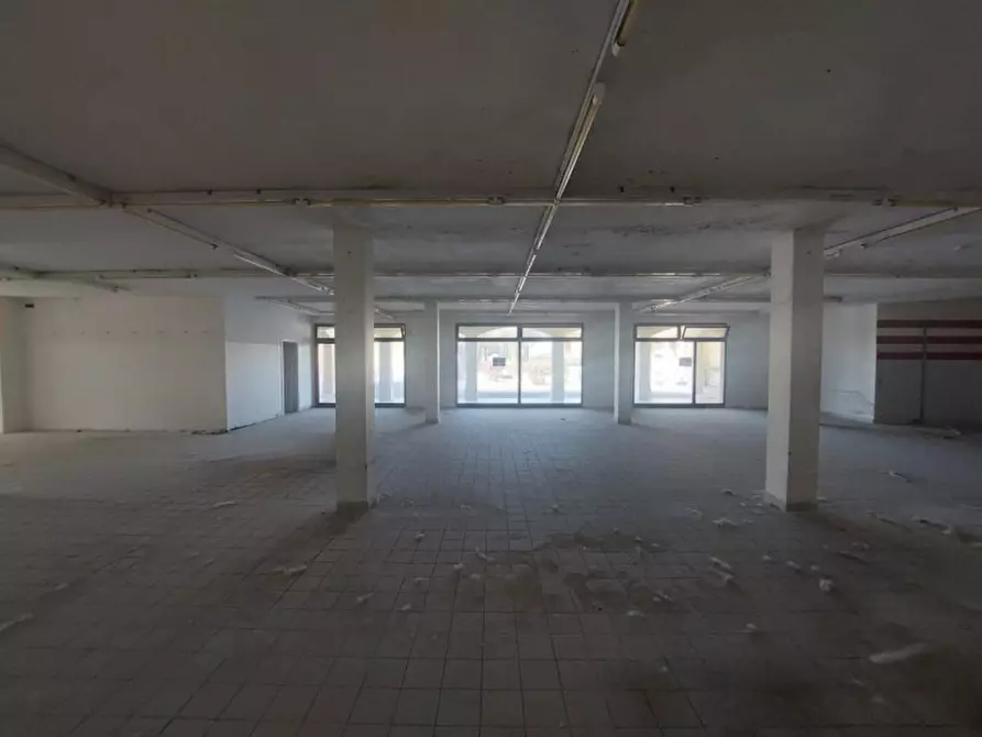 Immagine 11 di Negozio in vendita  in Via Bonfiglio Perini, 25023 Gottolengo BS, Italia a Gottolengo