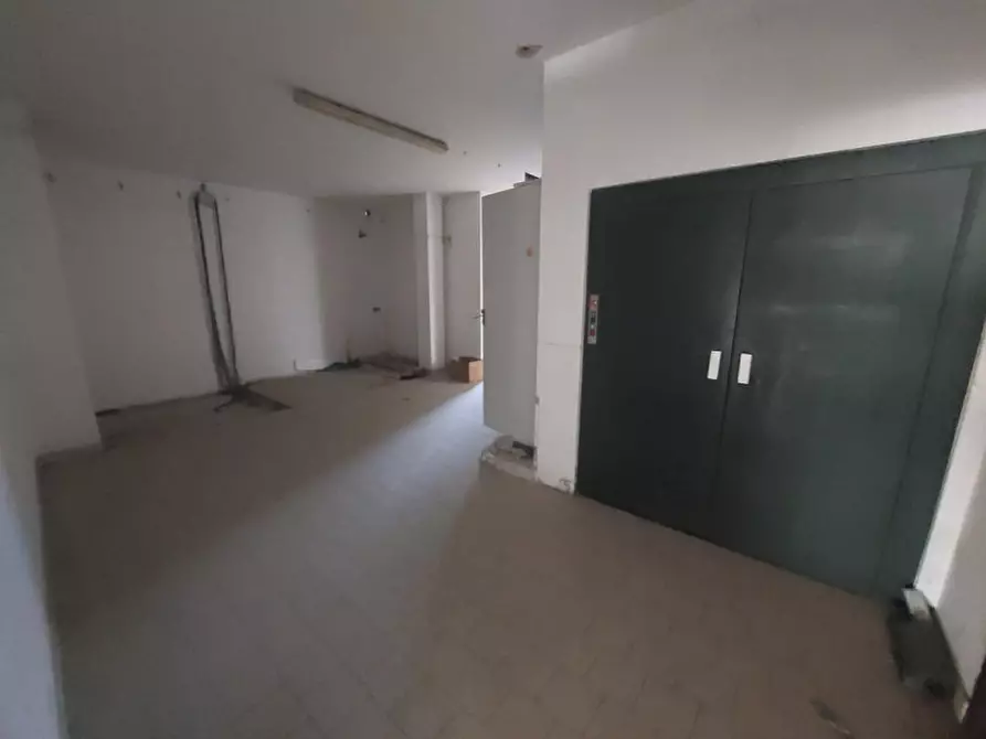 Immagine 12 di Negozio in vendita  in Via Bonfiglio Perini, 25023 Gottolengo BS, Italia a Gottolengo