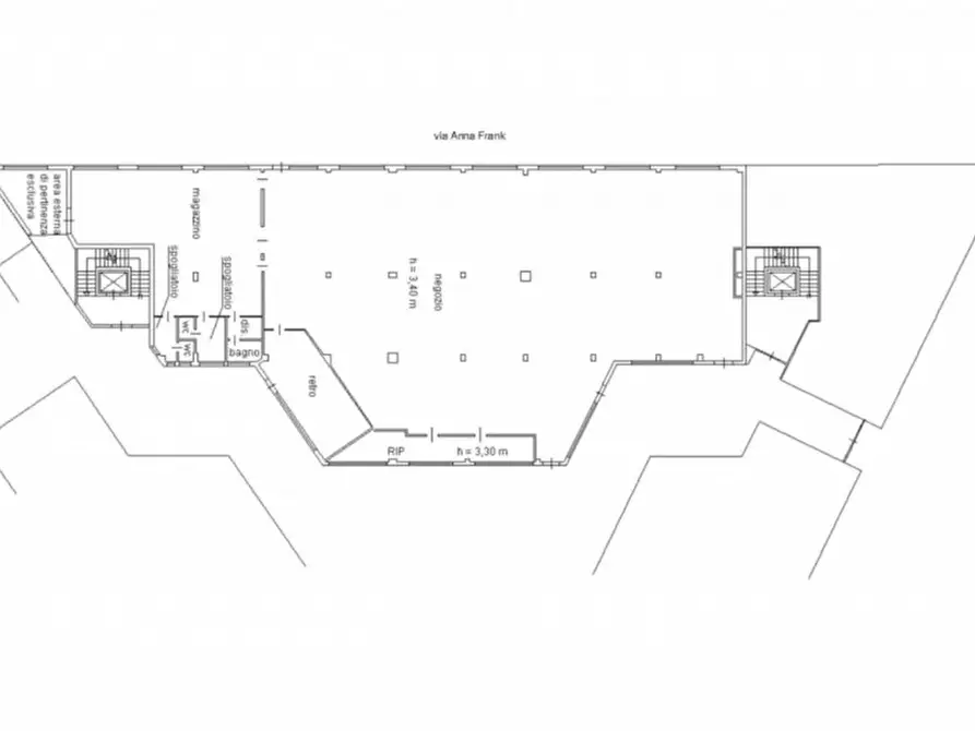Immagine 8 di Negozio in vendita  in Via Saronnese, 44, 20025 Legnano MI, Italia a Legnano