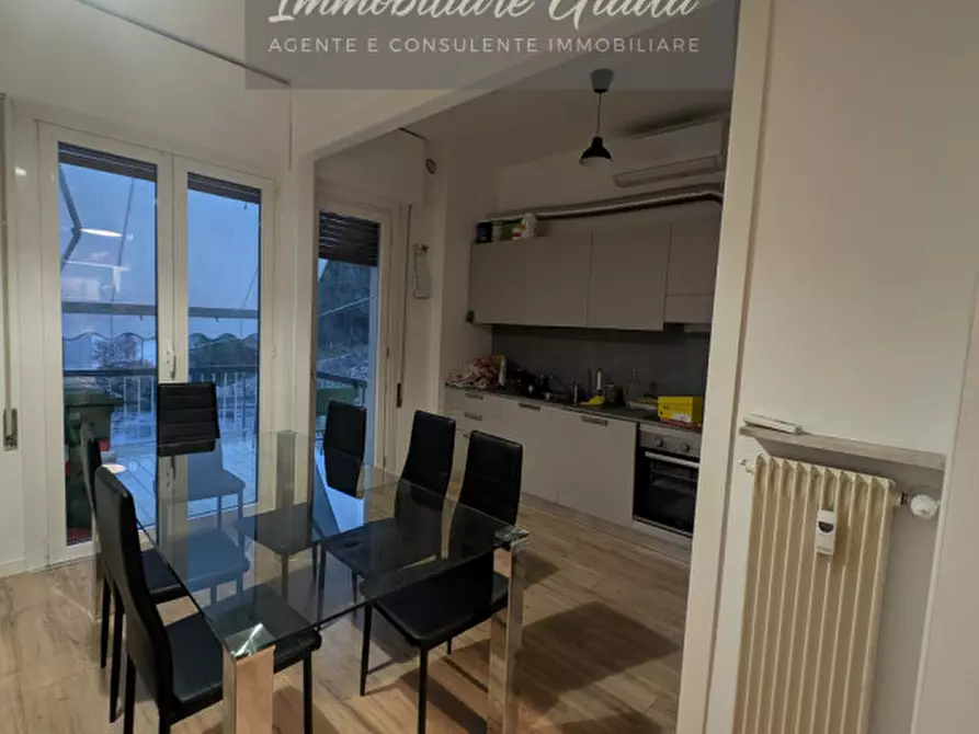 Immagine 1 di Appartamento in vendita  a Vittorio Veneto