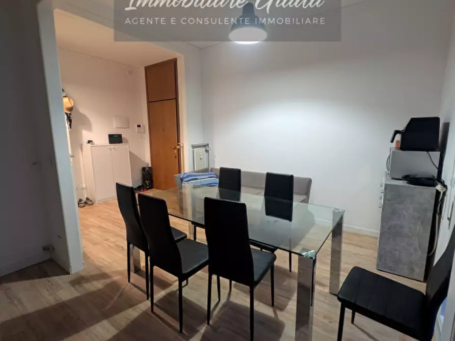 Immagine 2 di Appartamento in vendita  a Vittorio Veneto