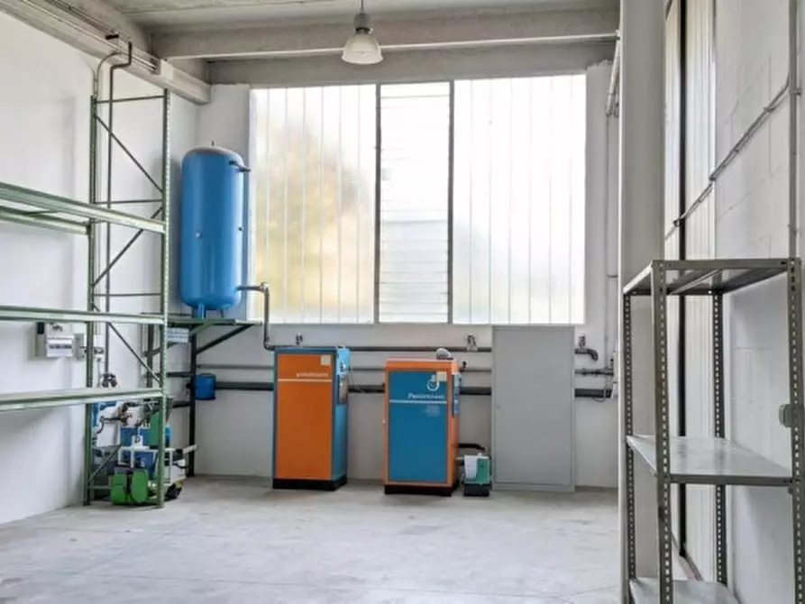 Immagine 2 di Capannone industriale in affitto  in Via Pontaron a Caldogno