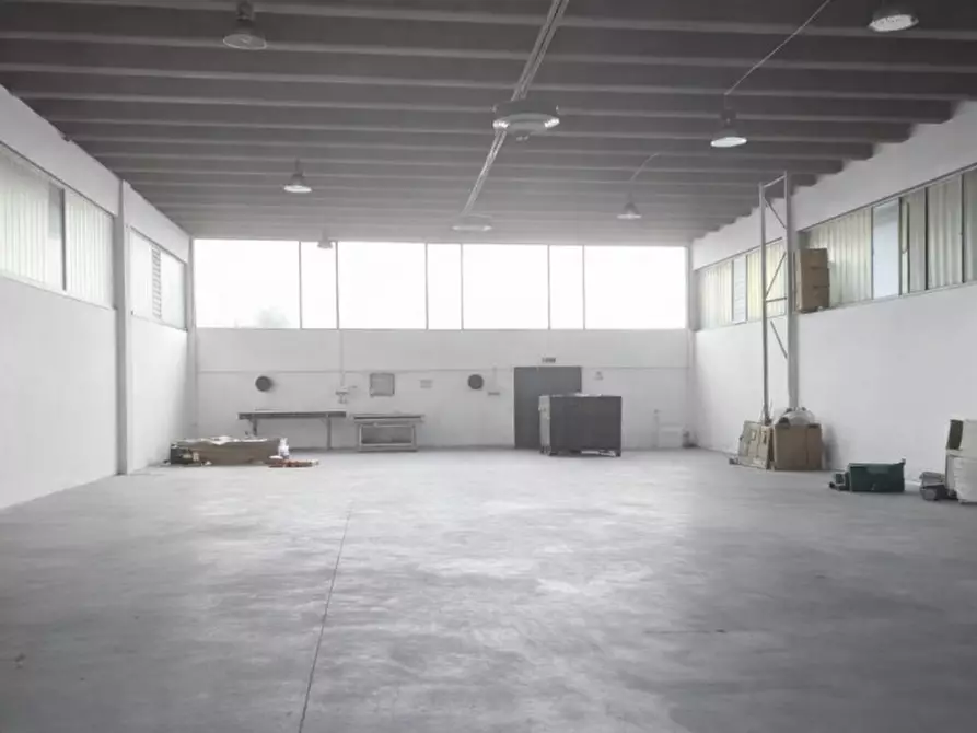 Immagine 5 di Capannone industriale in affitto  in Via Pontaron a Caldogno